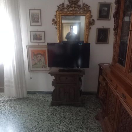 Il Nido Di Mamma E Babbo Appartement Civitavecchia Buitenkant foto